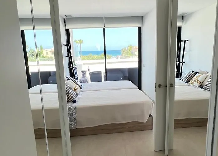 Apartment Apartamento Lujo En Primera Linea, Denia